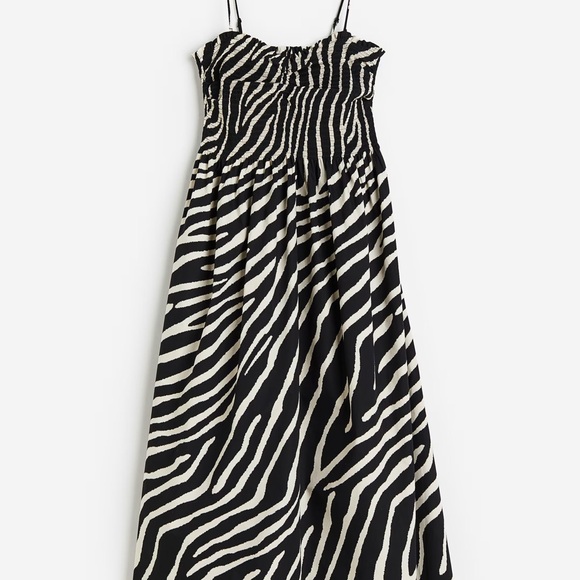 H&M | Dresses | Hm Black And White Spaghetti Strap Maxi Dress | Poshmark H&M | Dresses | Hm Black And White Spaghetti Strap Maxi Dress | Poshmark
